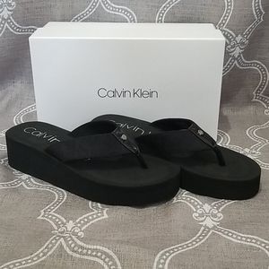 NIB Calvin Klein Black Jaquard Eva Sandal - Sz 9